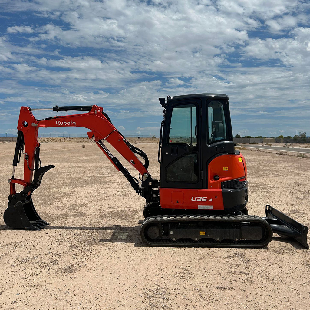 Kubota U35-4 Mini Excavator rental in Coolidge, Arizona 2